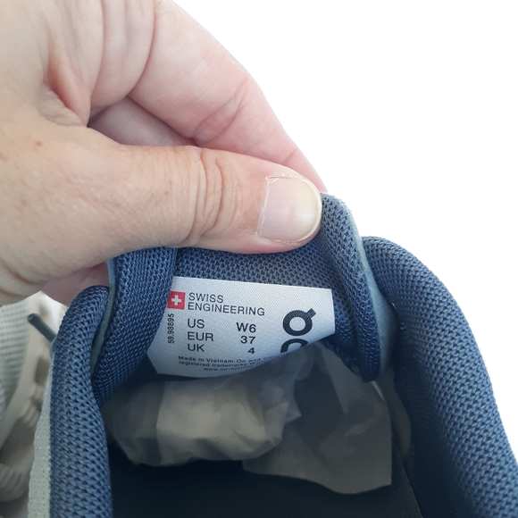 On Cloud Surf Cobble Slip On Sneakers size 6 - Picture 8 of 10